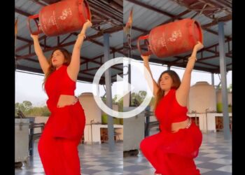 Viral Video: Woman Performs Squats By Lifting a Cylinder, Netizens Are Impressed | Watch