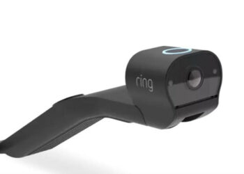 இது இருந்தா போலீஸ்காரங்க நடவடிக்கையில் இருந்து சுலபமாக தப்பிக்கலாம்!