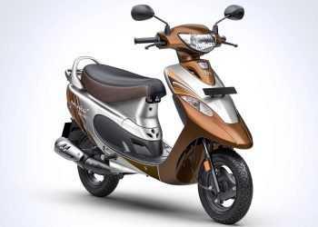 புதிய ஸ்கூட்டியின் நம்பர் பிளேட்டால் மாணவிக்கு நேர்ந்த அவமானம்